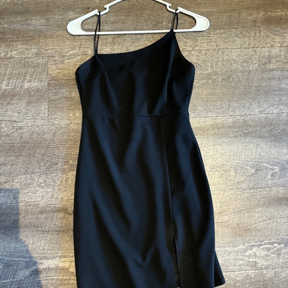 Boutique Black Mini Dress With Slit